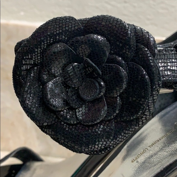 Shoes - Picture 2 of 16